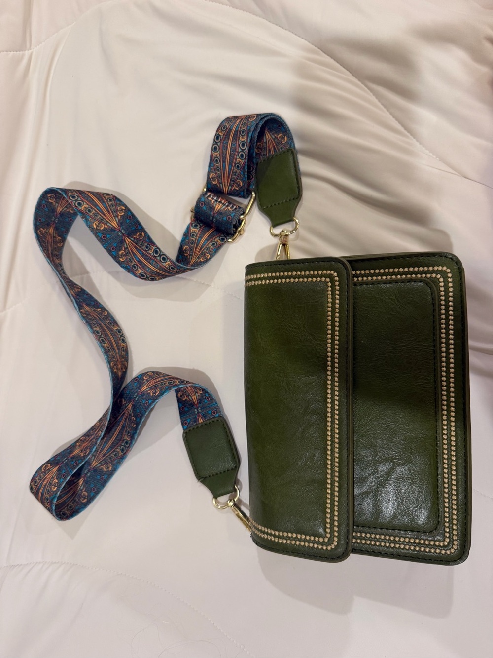 New without tags Olive Green Crossbody with Detachable guitar Strap